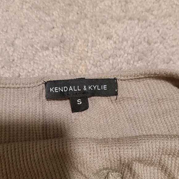 Assorted Fashion Crop Tops Bundle S - Picture 7 of 12